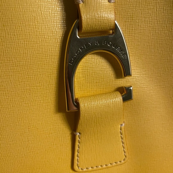 Brand new Yellow never used Dooney and Bourke over the shoulder bag - Picture 3 of 11